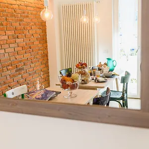 https://alessia-s-home.it-lombardy.com